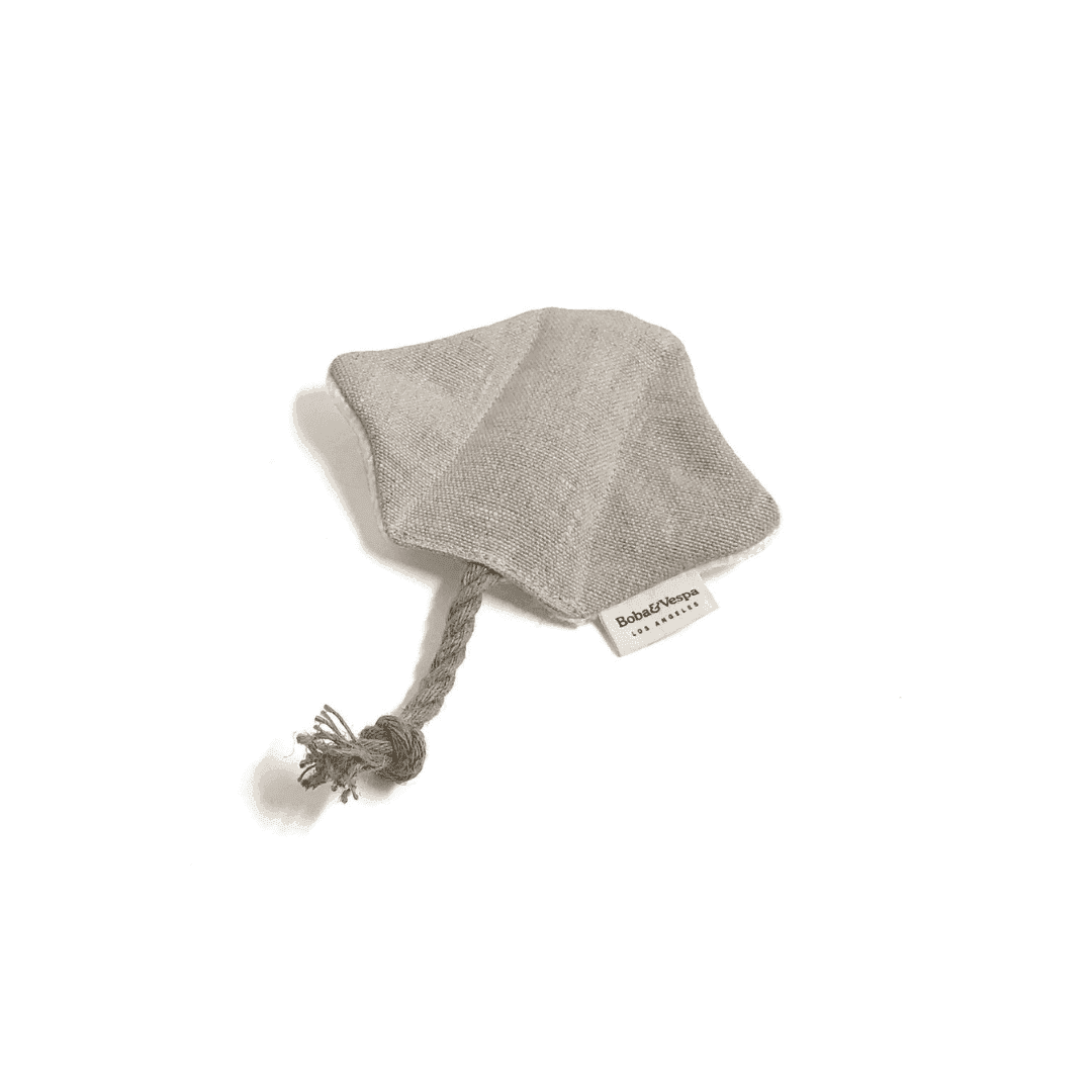 Stingray Cat Toy in Cotton with Buckwheat for Crinkles and Organic Catnip - Skoutley Outdoors LLC