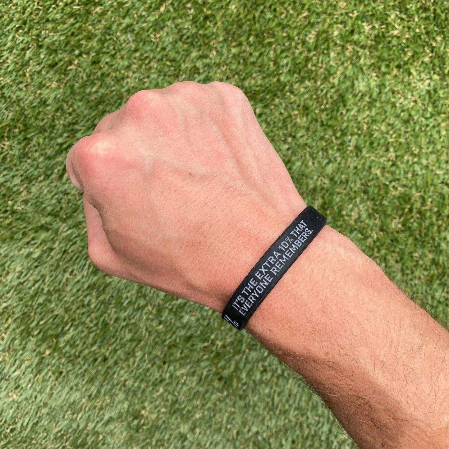 GIVE 110% Wristband - Skoutley Outdoors LLC