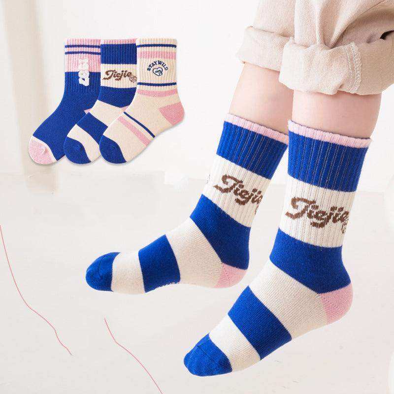 Kids Unisex Embroidery Pattern Comfortable Crew Socks Set - Skoutley Outdoors LLC