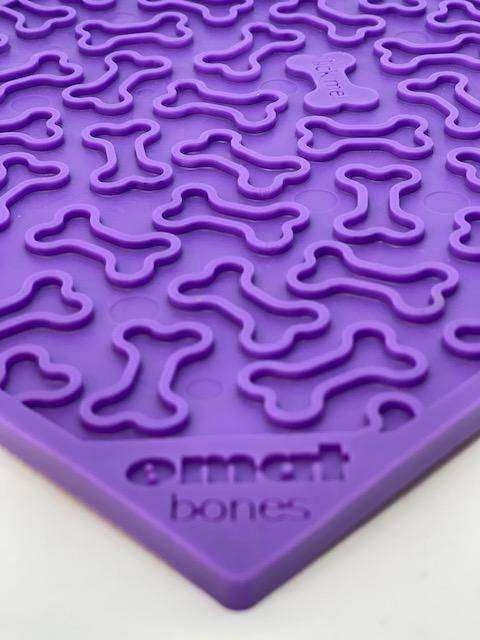 Bones Design eMat Enrichment Lick Mat - Skoutley Outdoors LLC